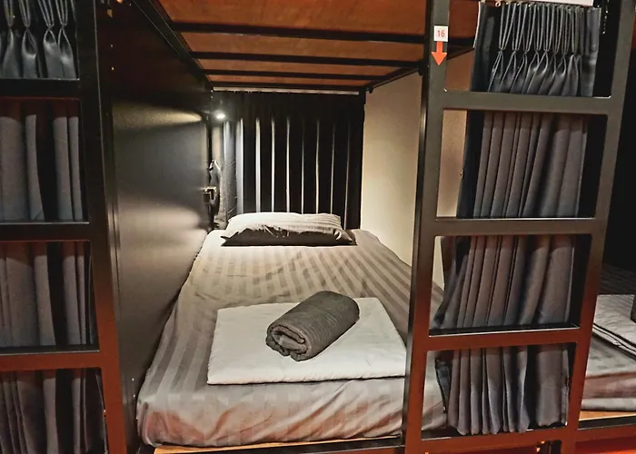 Hash Capsule Silom Soi 3 Capsule hotel